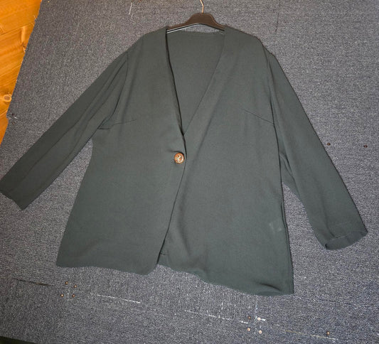 Essence lightweight black relaxed blazer long sleeved size 22