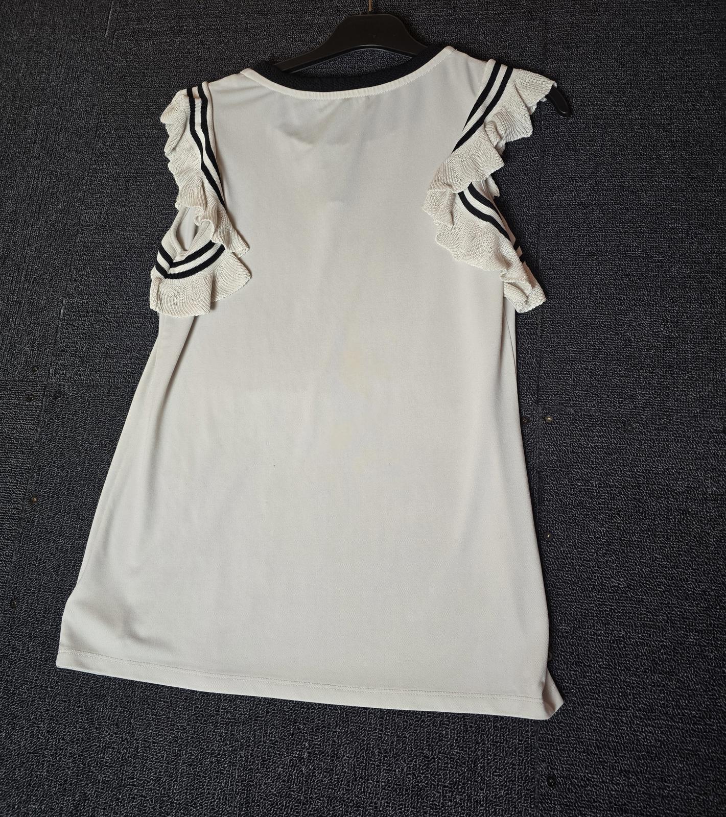 Next cream & black short sleeves t-shirt size 10