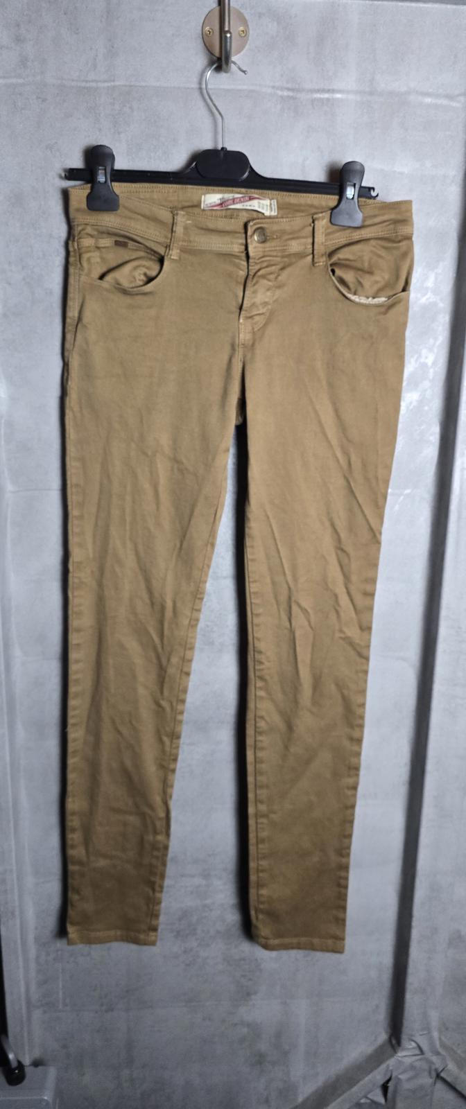 Zara beige slim leg jeans low rise size 10 E 38