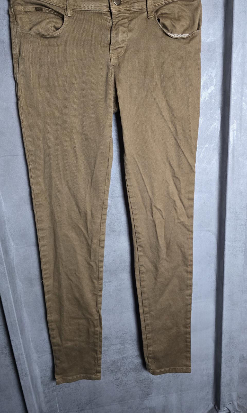 Zara beige slim leg jeans low rise size 10 E 38