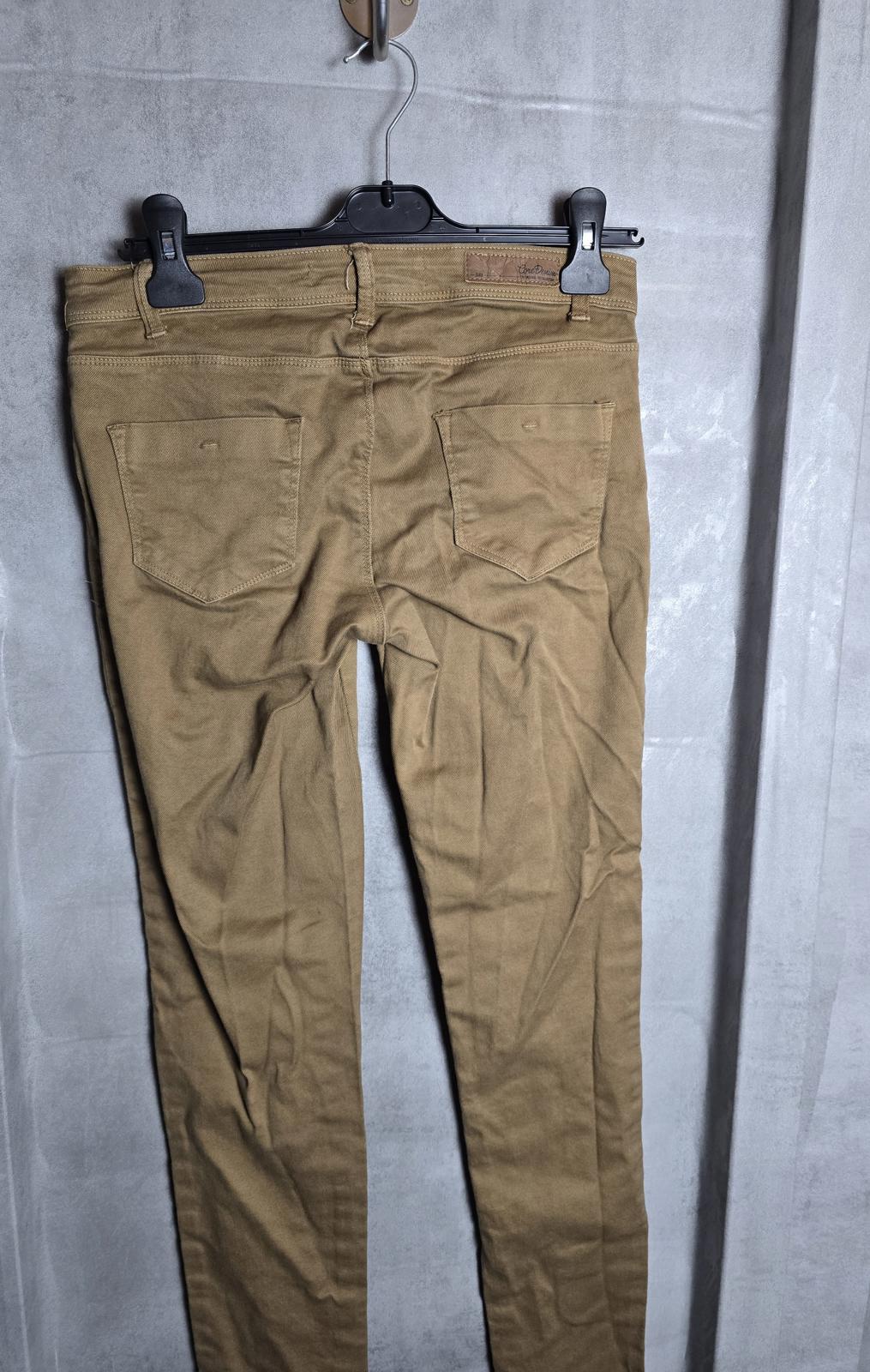 Zara beige slim leg jeans low rise size 10 E 38