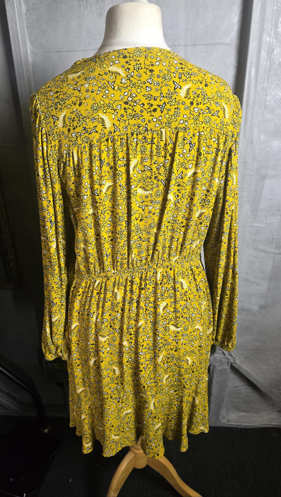 Marks & Spencer yellow & black floral long sleeved dress size 18