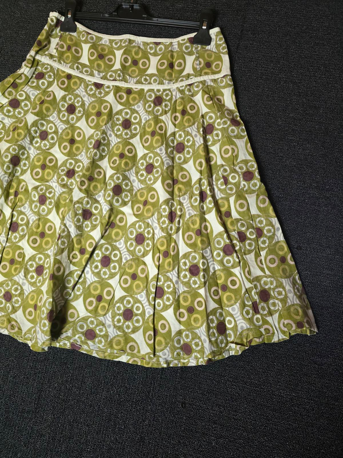 Matalan green sequin patterned flared skirt knee length size 10 Y2K
