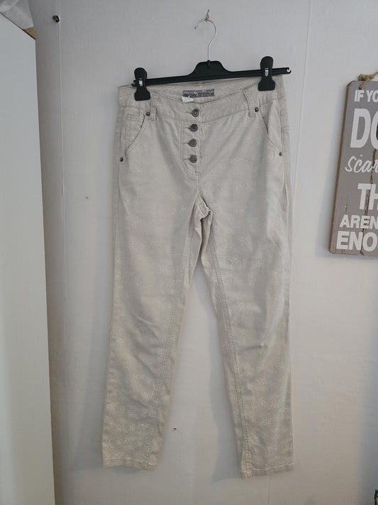 Ashley Brooke Ladies Off-White Floral Slim Leg Jeans Size 10