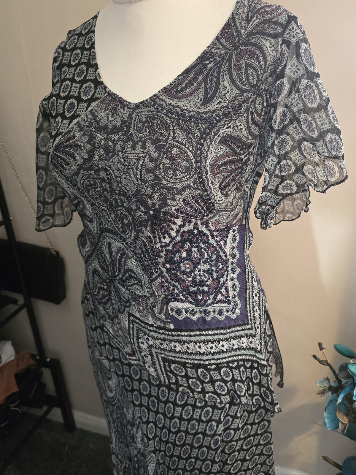 90s Vintage Roman Black & Green Layered Midi Dress Gem Detail Size 12