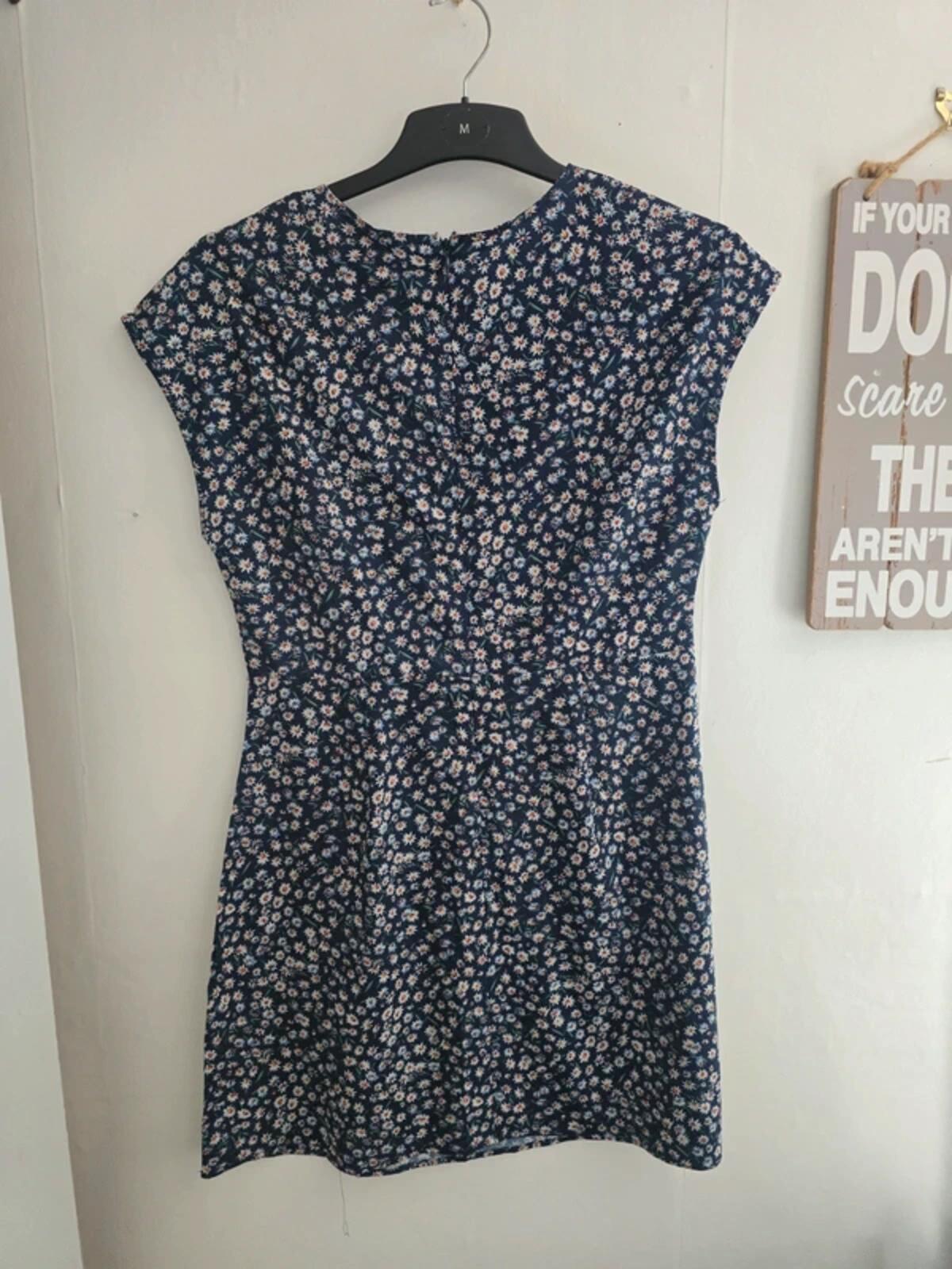 Shein Women's Navy Ditsy Floral Cap Sleeve Knee-Length Dress Size Euro L Size 14-16