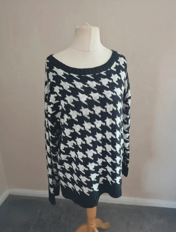 Primark Black & White Houndstooth Knitted Oversized Jumper Size 16