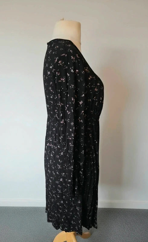 Yours Black & Pink Floral Long Sleeve Midi Dress – Size 18