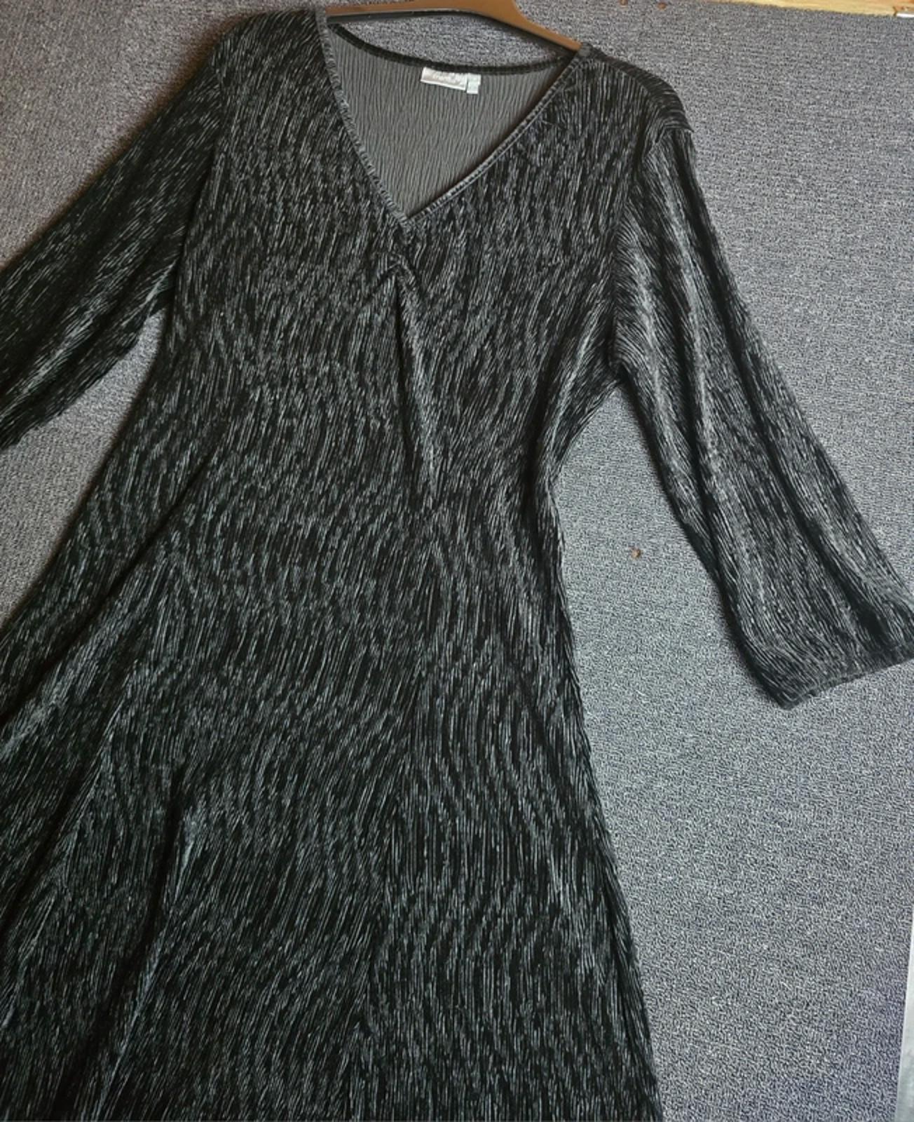 Fransa Velvet Midi Dress Black M Size 10/12 Stretchy V Neck