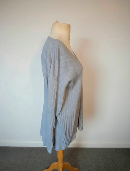 Jackpot by Carli Gry Light Blue Ribbed V-Neck Long Sleeve Top Size 2