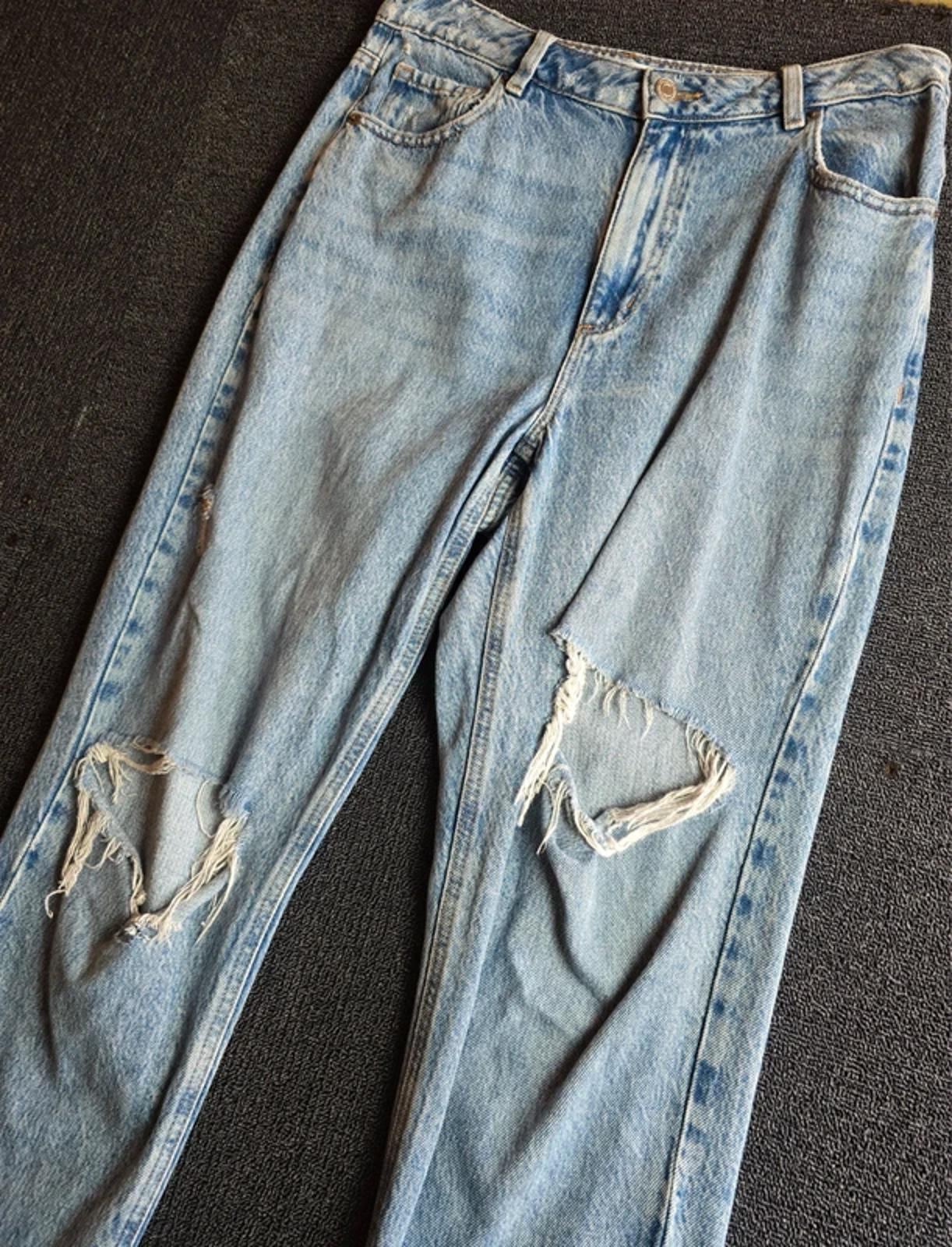 Dynamite Claudia Jeans Light Blue Size 8 High Waist Distressed