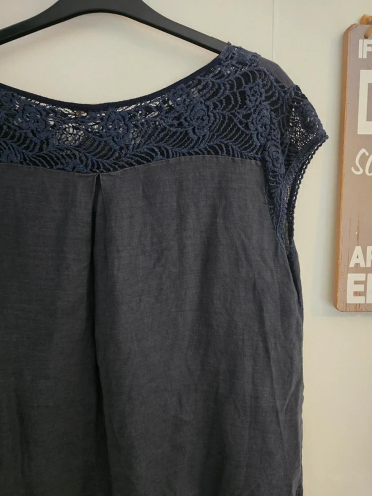 Ambra Navy Linen Crochet Detail Relaxed Top L Size  16-18