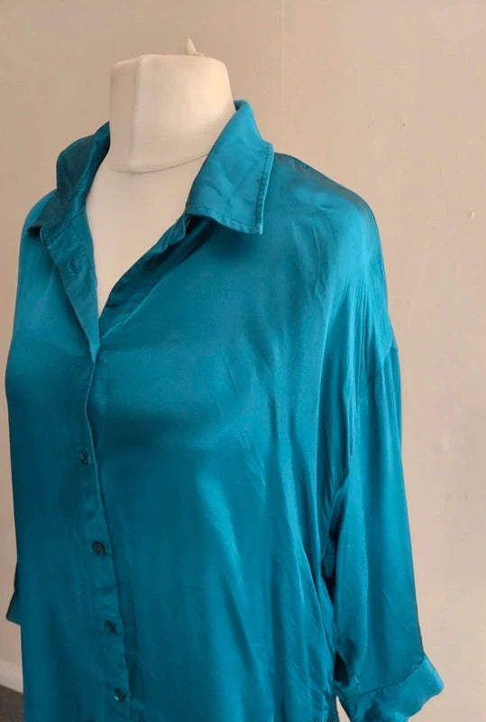 Zara Emerald Green Silky Oversized Long-Sleeved Blouse Large (Size 12-14)