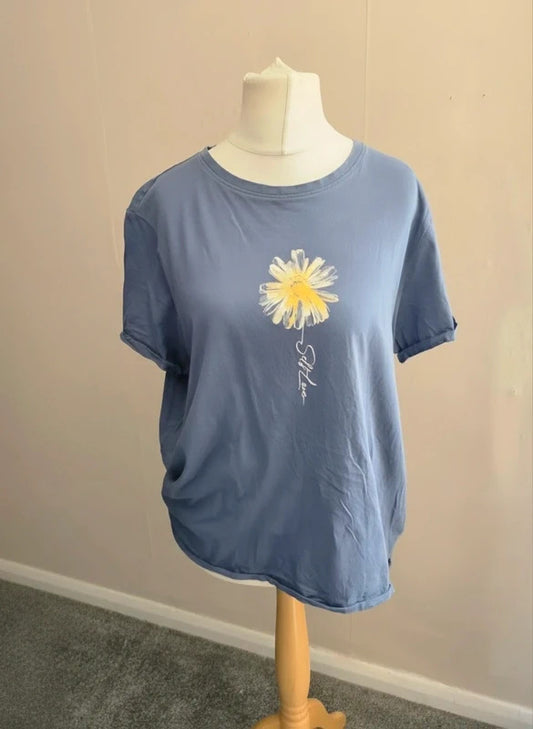 Primark "Self Love" Daisy Blue Cotton T-Shirt Size 22-24 fits better 18-20