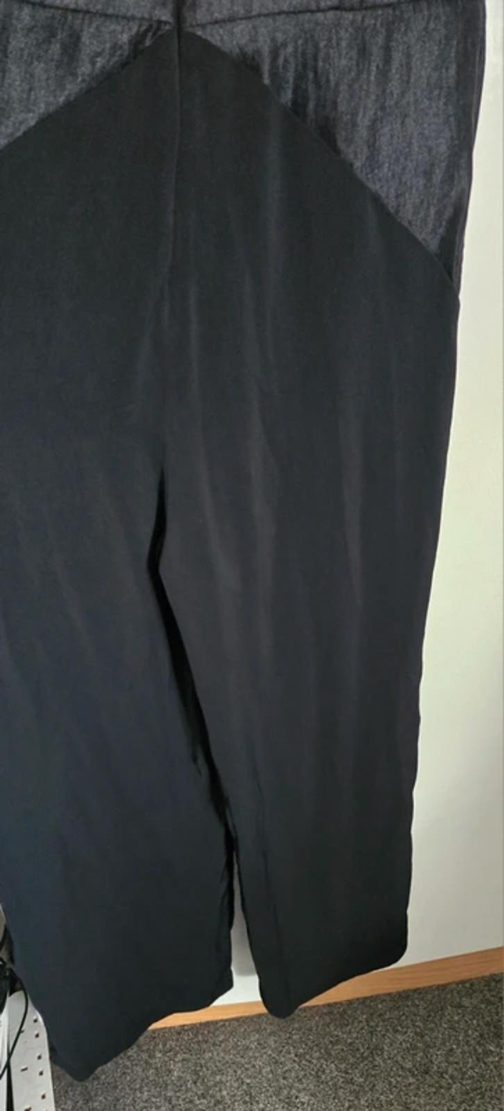 M&S Jumpsuit Black Size 12Reg Short Sleeved Flared Weekend