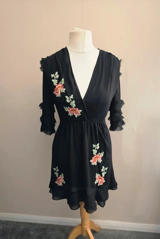 Topshop Black Embroidered Floral Frilly Flared Dress Size 10