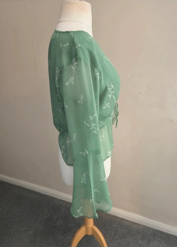 Neon Rose Green & White Ruched Front Flared Long Sleeve Crop Top M Size 10-12