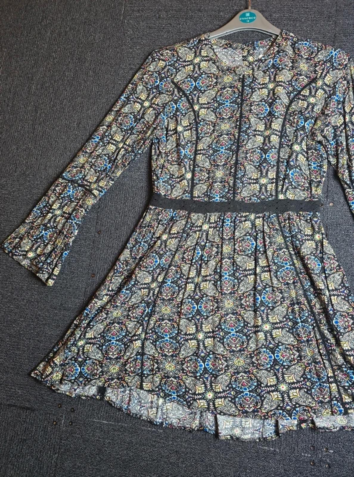 Brave Soul Patterned Dress Black Multicolour Size 12 Knee Length Casual Wear