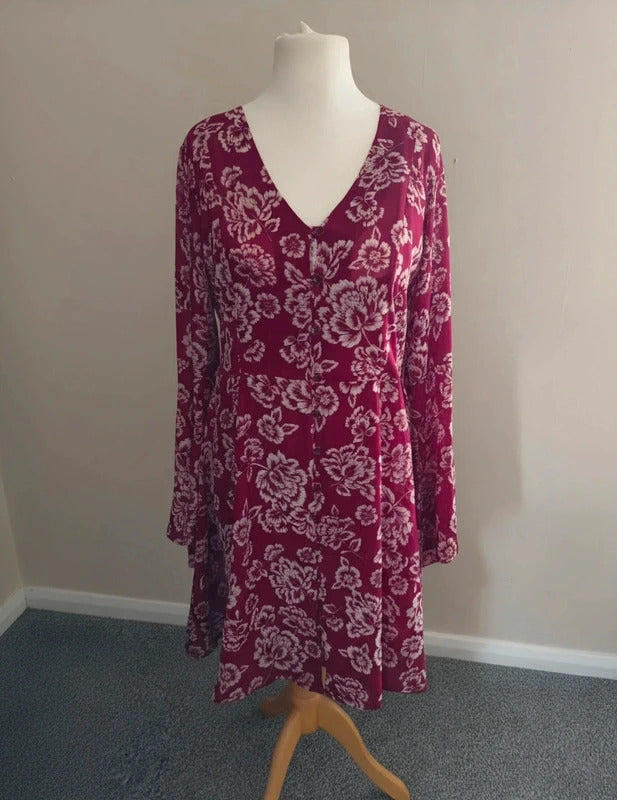 Brave Soul Burgundy White Floral Dress Size 10/12 Long Flared Sleeves Boho Style