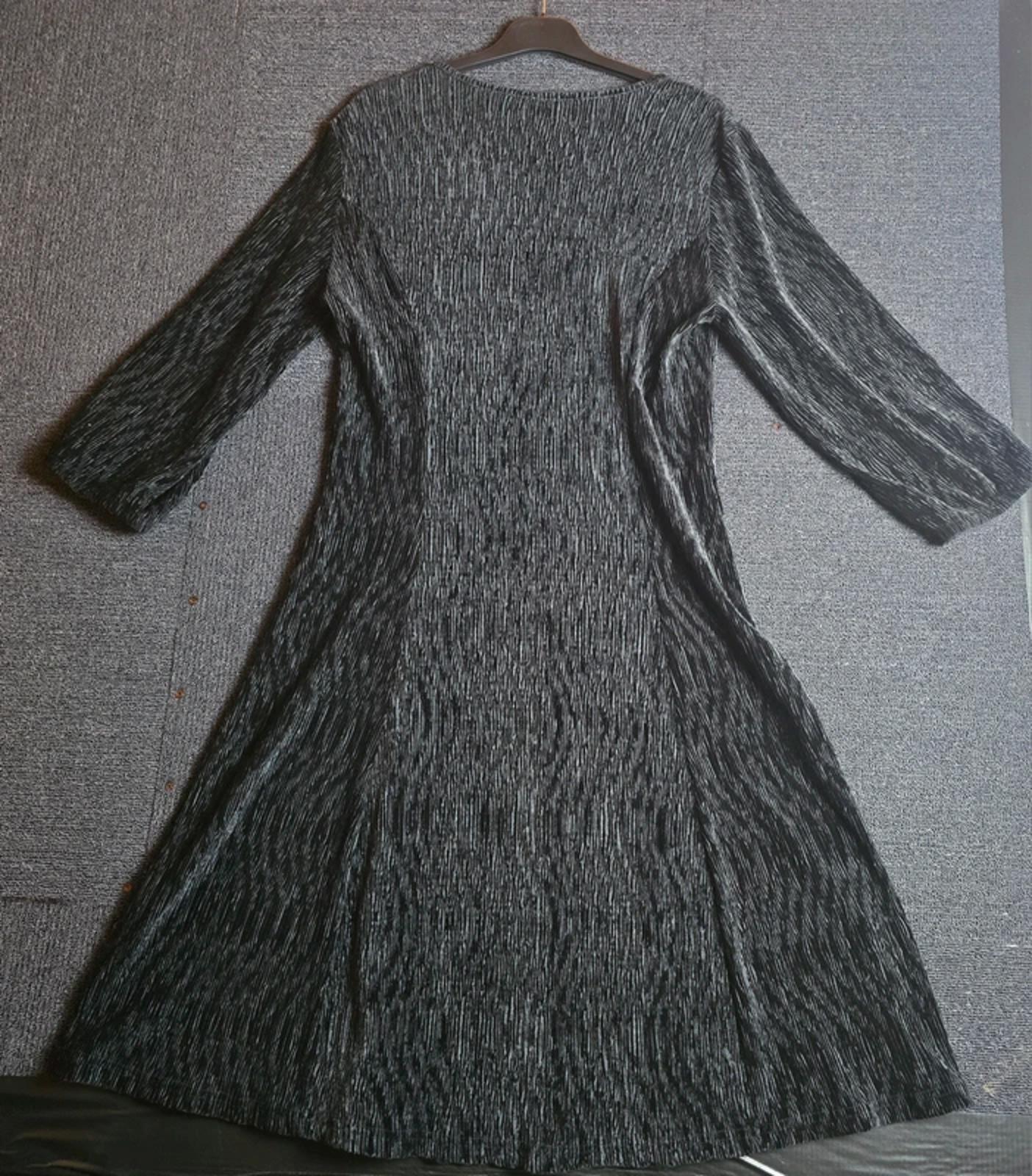 Fransa Velvet Midi Dress Black M Size 10/12 Stretchy V Neck