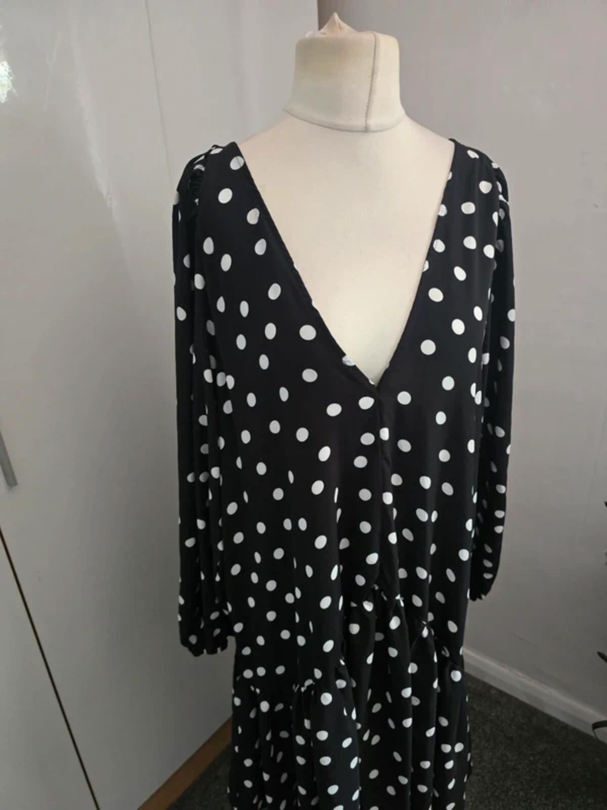 Edie B Black White Polka Dot Frill Dress Long Sleeve V Neck Size 18