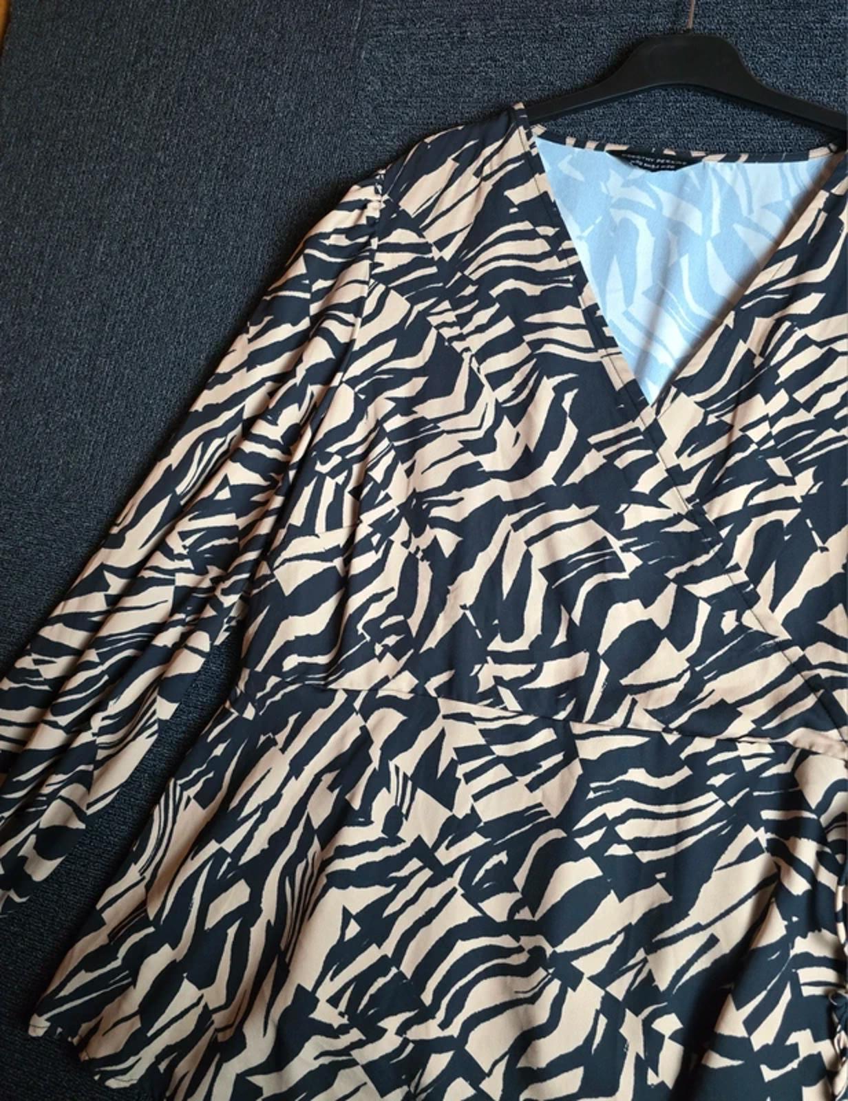 Dorothy Perkins Animal Print Wrap Top Brown Black Size 26 Peplum