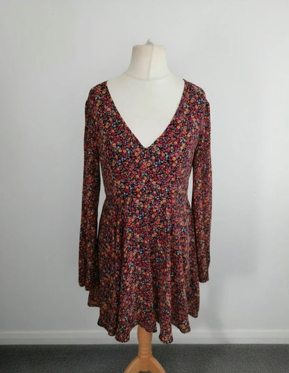 Kimchi Blue Multicoloured Floral Fit & Flare Dress – M Size 10–12
