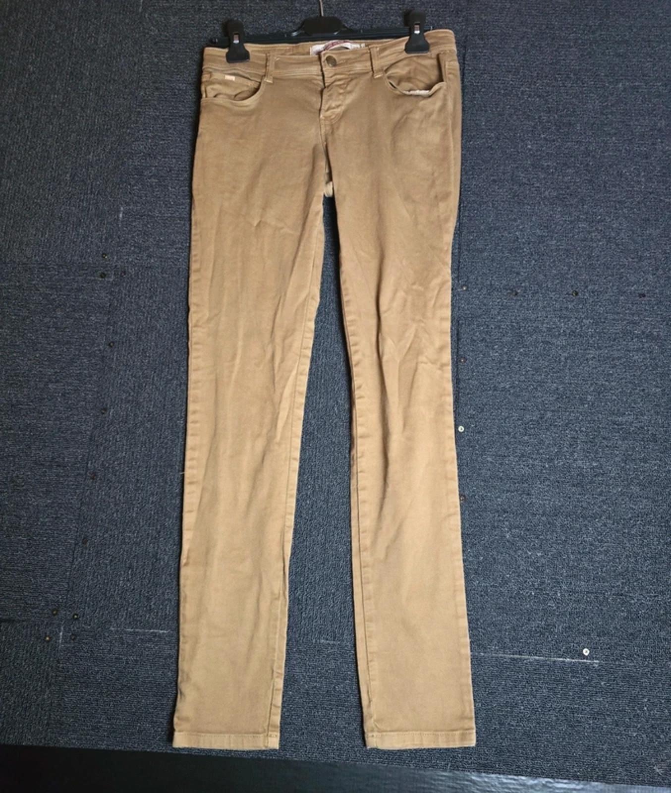 Zara TRF Beige Slim Leg Jeans Low Rise Size 10 EUR 38
