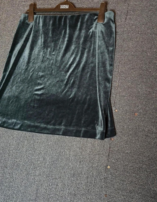 Marks & Spencer black velvet mini to knee skirt size 14