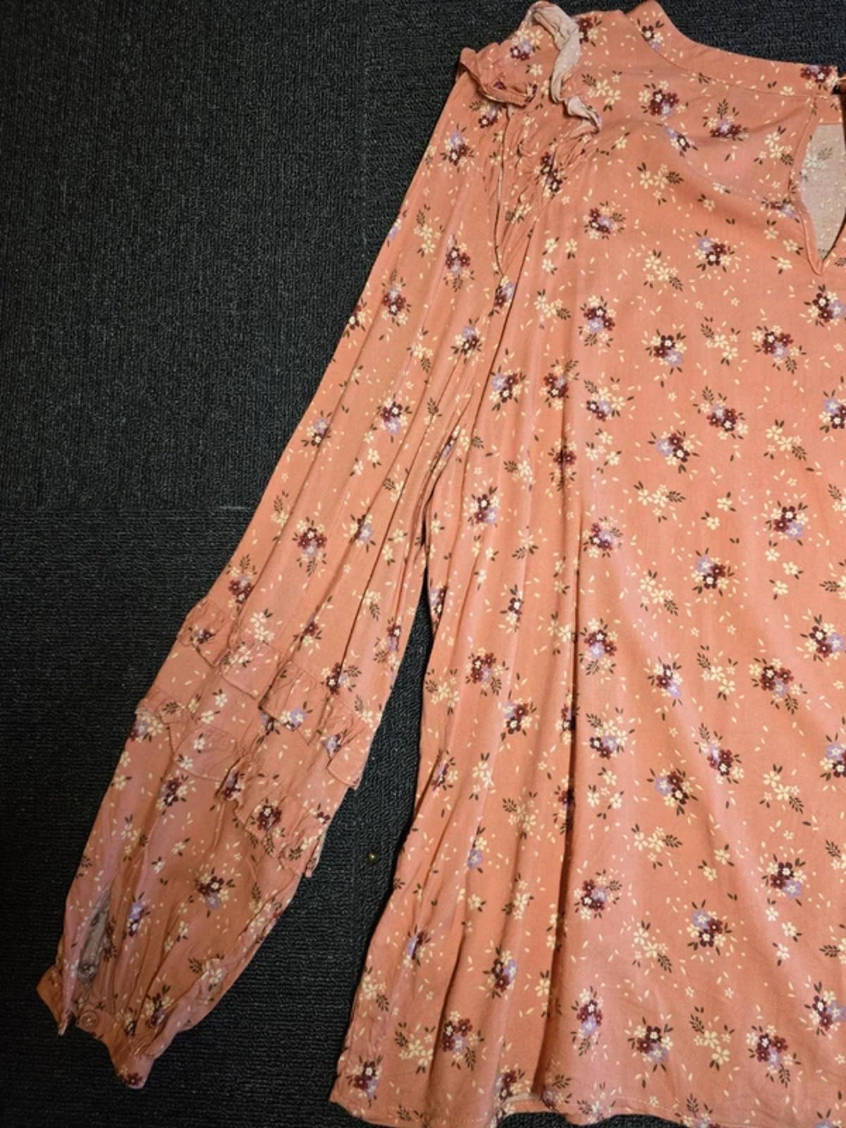 Pink Floral Blouse Size UK Size 20 Floaty Viscose Tu