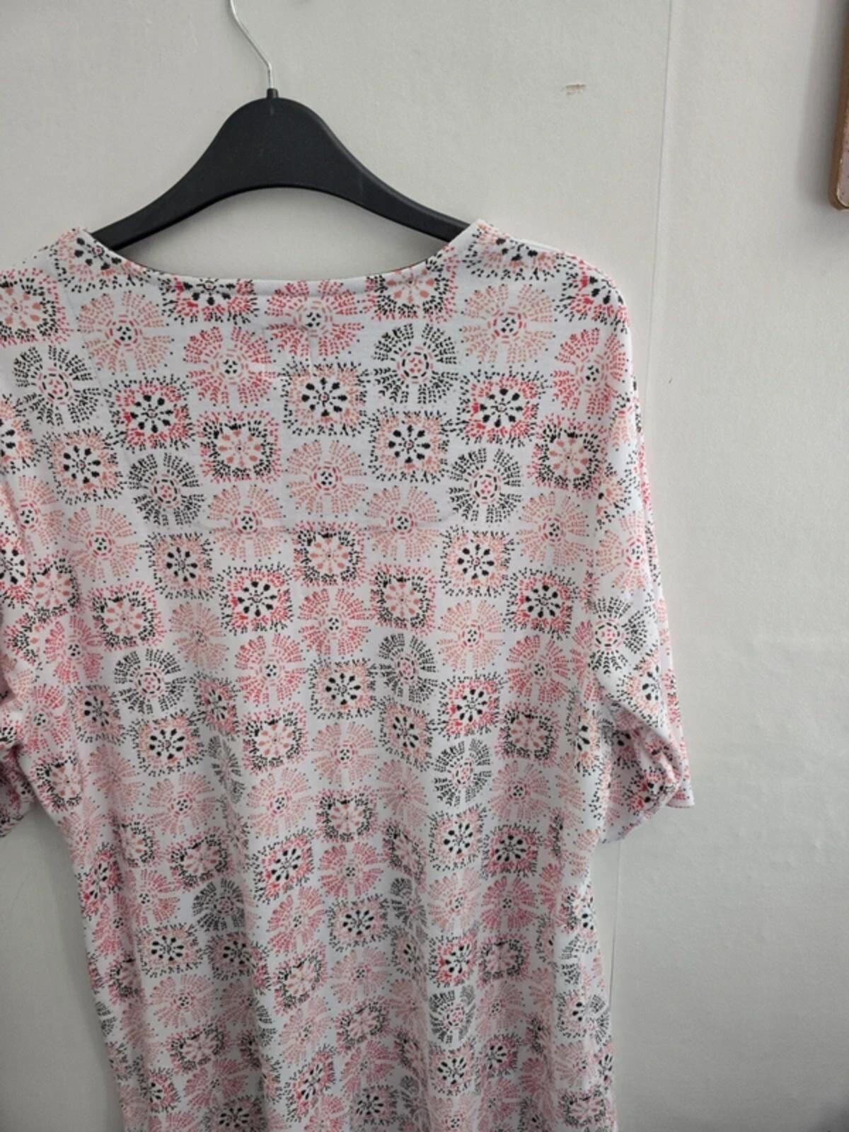 Tigi White & Orange Patterned Longline Tee Size 18-20