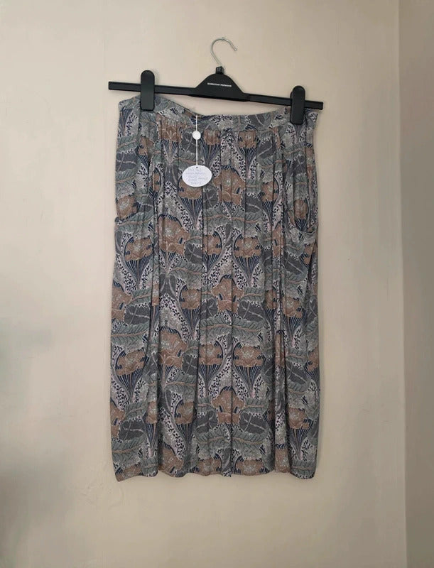 Laura Ashley Women's Green Grey Floral Botanical Midi Skirt Size 12 NWT