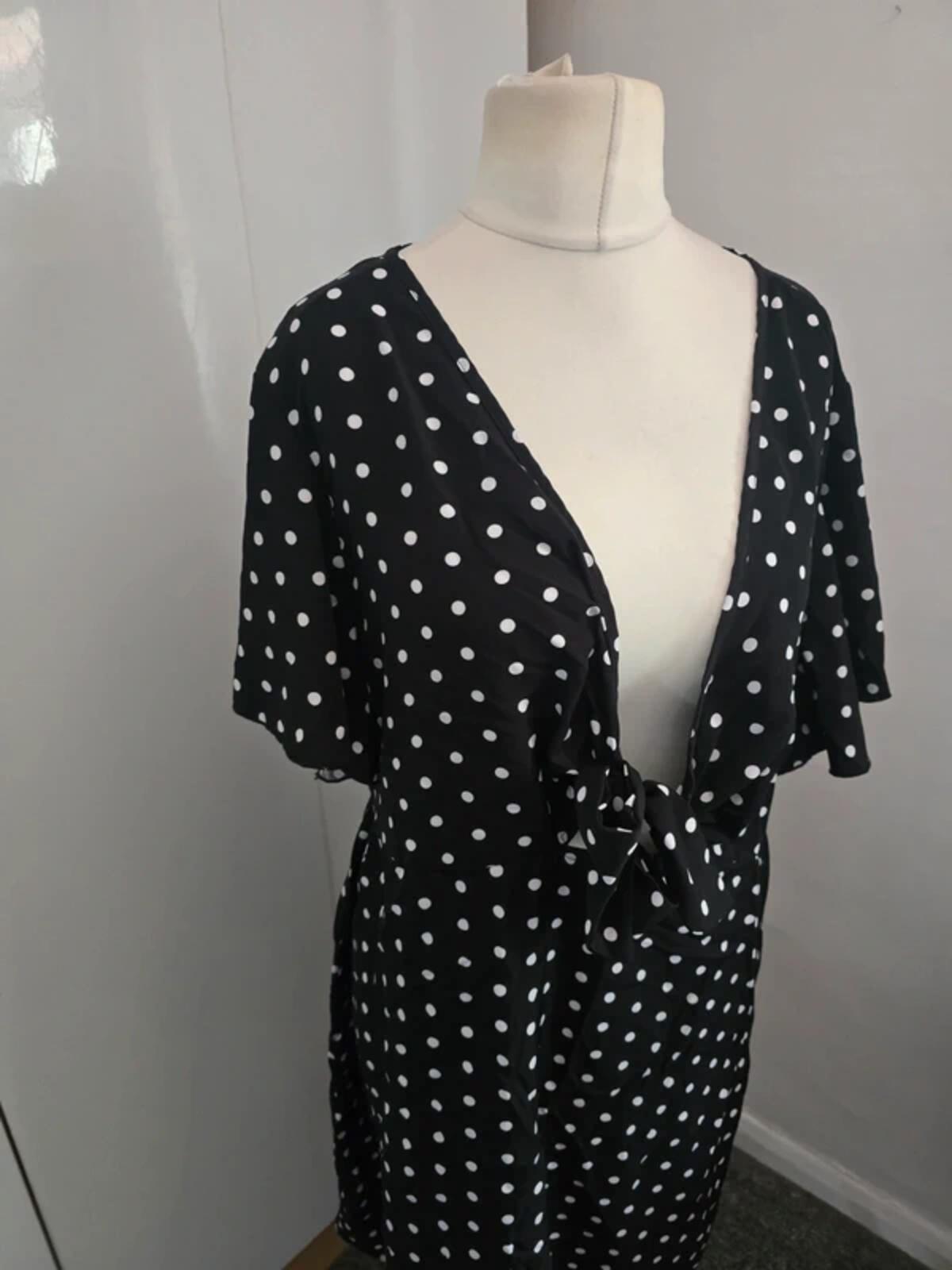 Shein Curve Black & White Polka Dot Tie Front Knee Length Dress  4XL Size 20-22