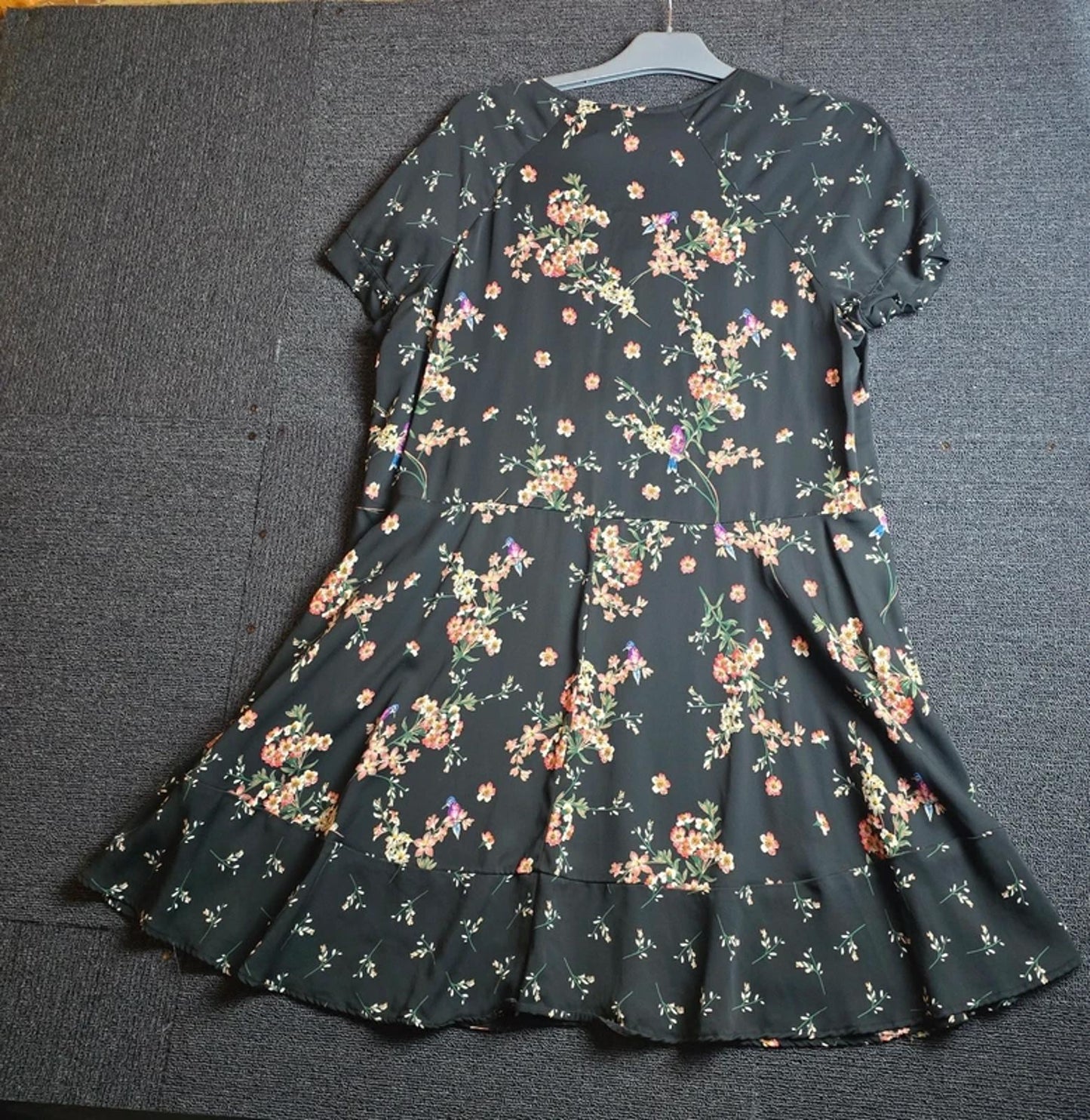 Phase Eight Dress Black Size 16 Floral Short Sleeved Causal