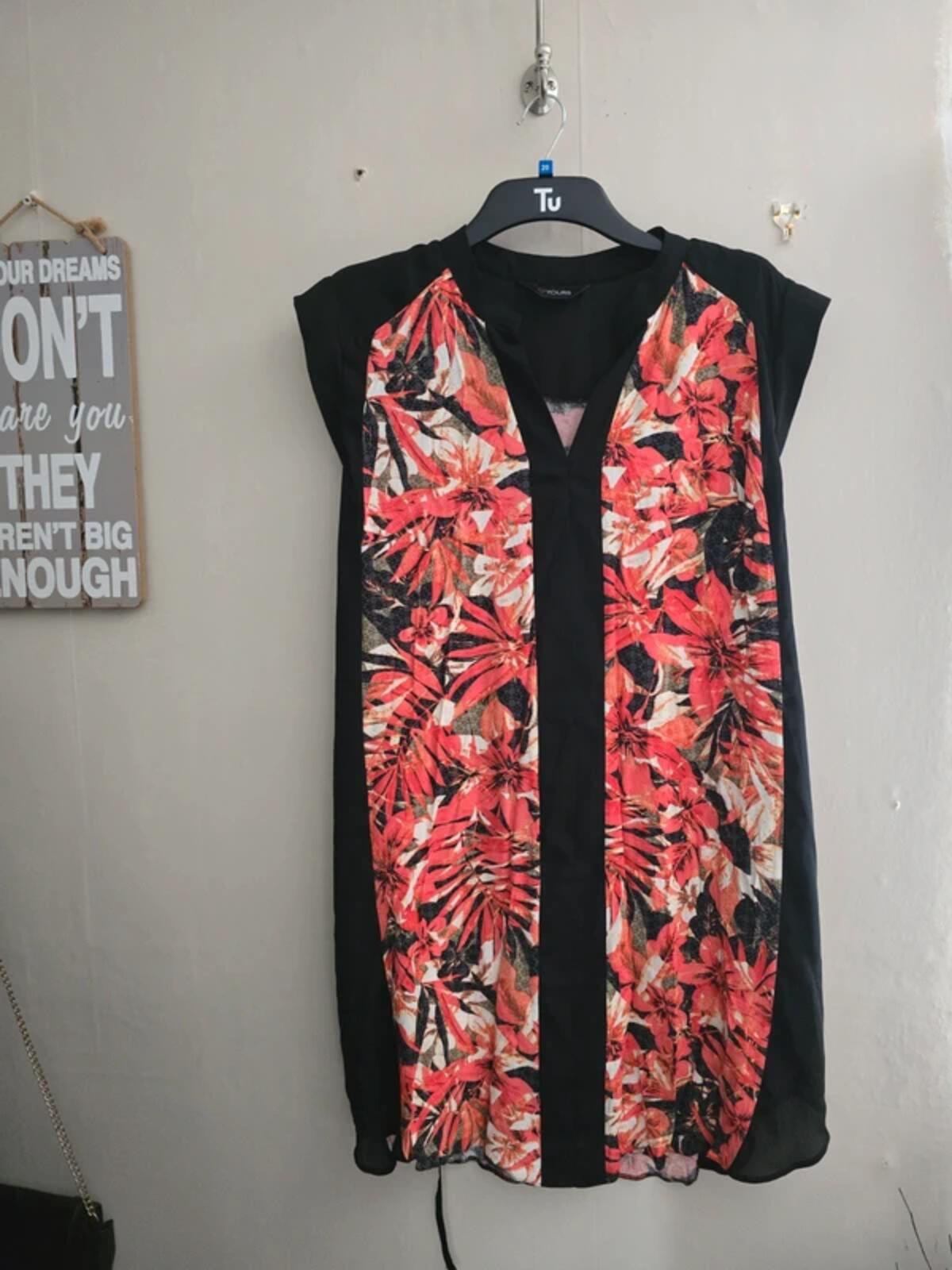 Yours Black & Red Floral Sheer Detail Dress – UK Size 18 (Label 22)