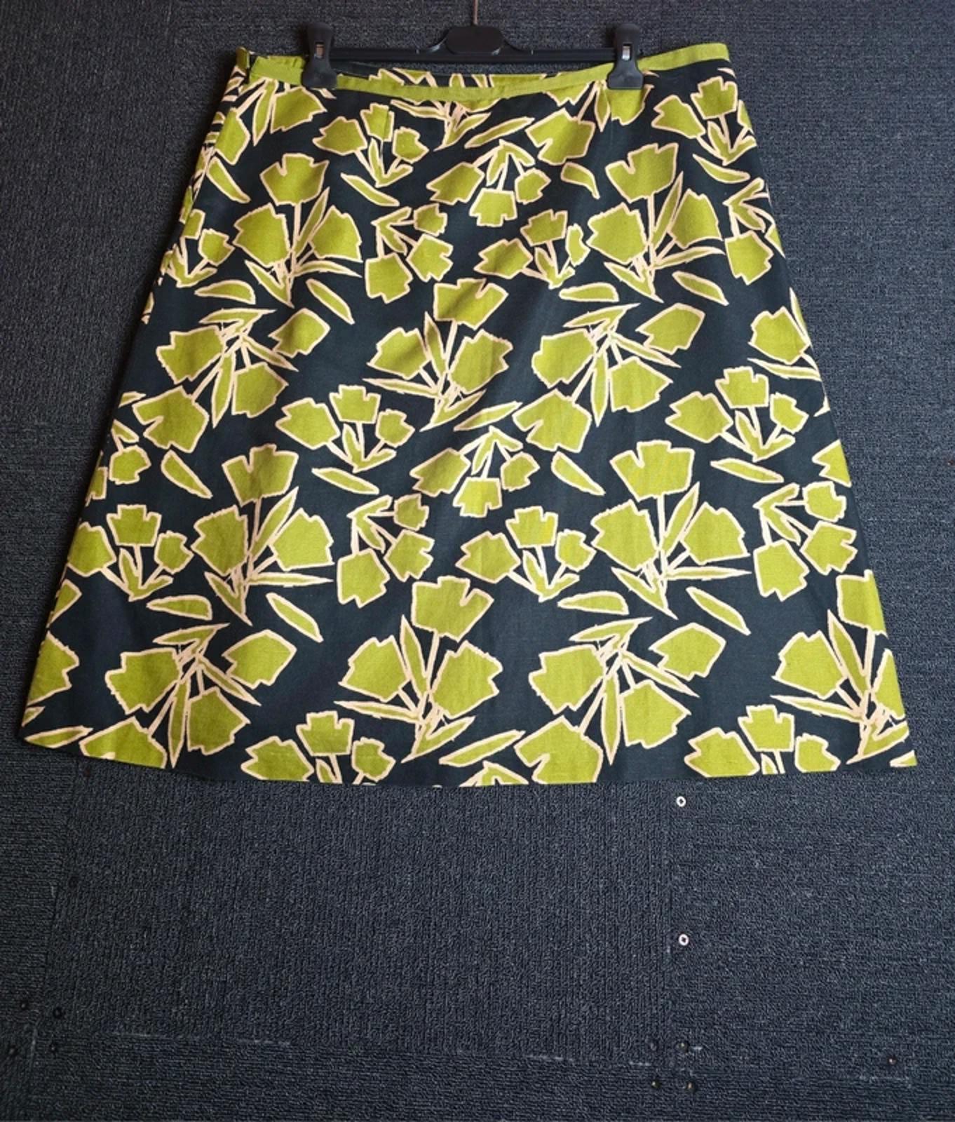 Laura Ashley Green Floral Midi Skirt Black Size 20 Linen Cotton