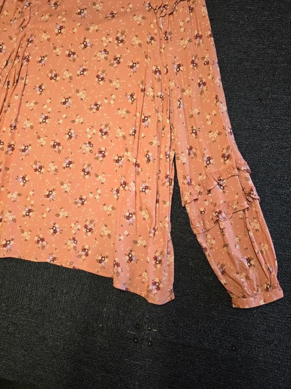 Pink Floral Blouse Size UK Size 20 Floaty Viscose Tu