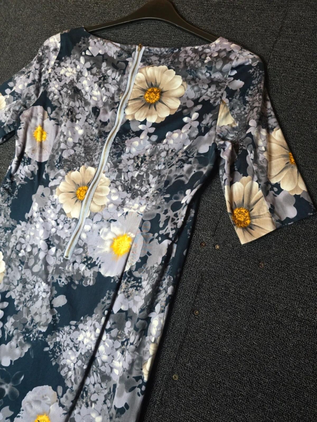 Bcbgmaxazria navy grey & yellow floral  dress M size 10