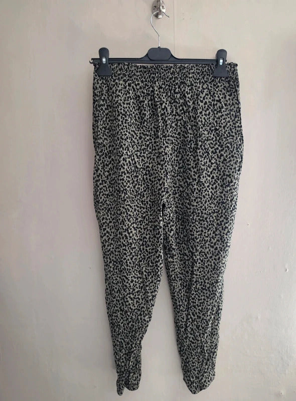 New Look Green & Black Animal Print Lightweight Trousers Size 12