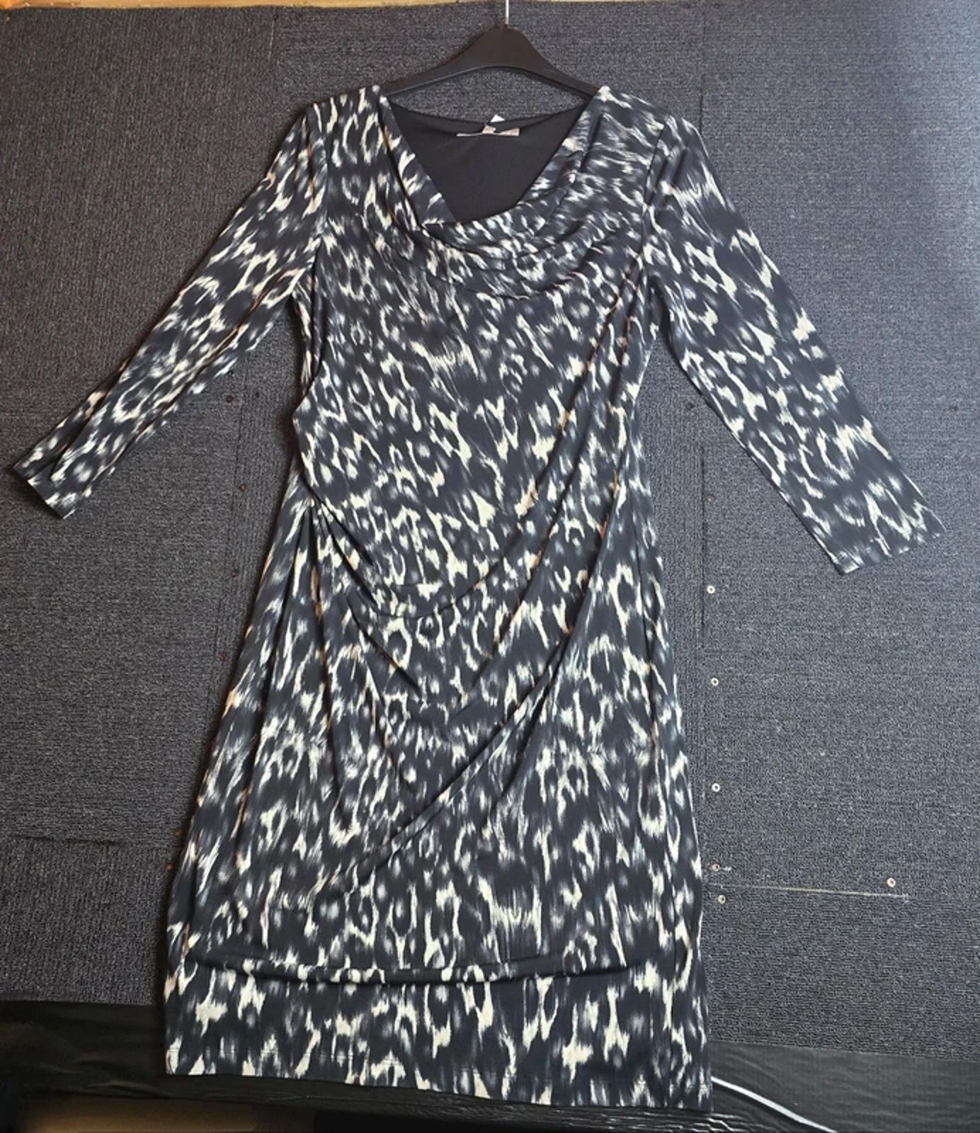 Fenn Wright Manson Patterned Dress Black/White Size 14 Ruched Bodycon Midi