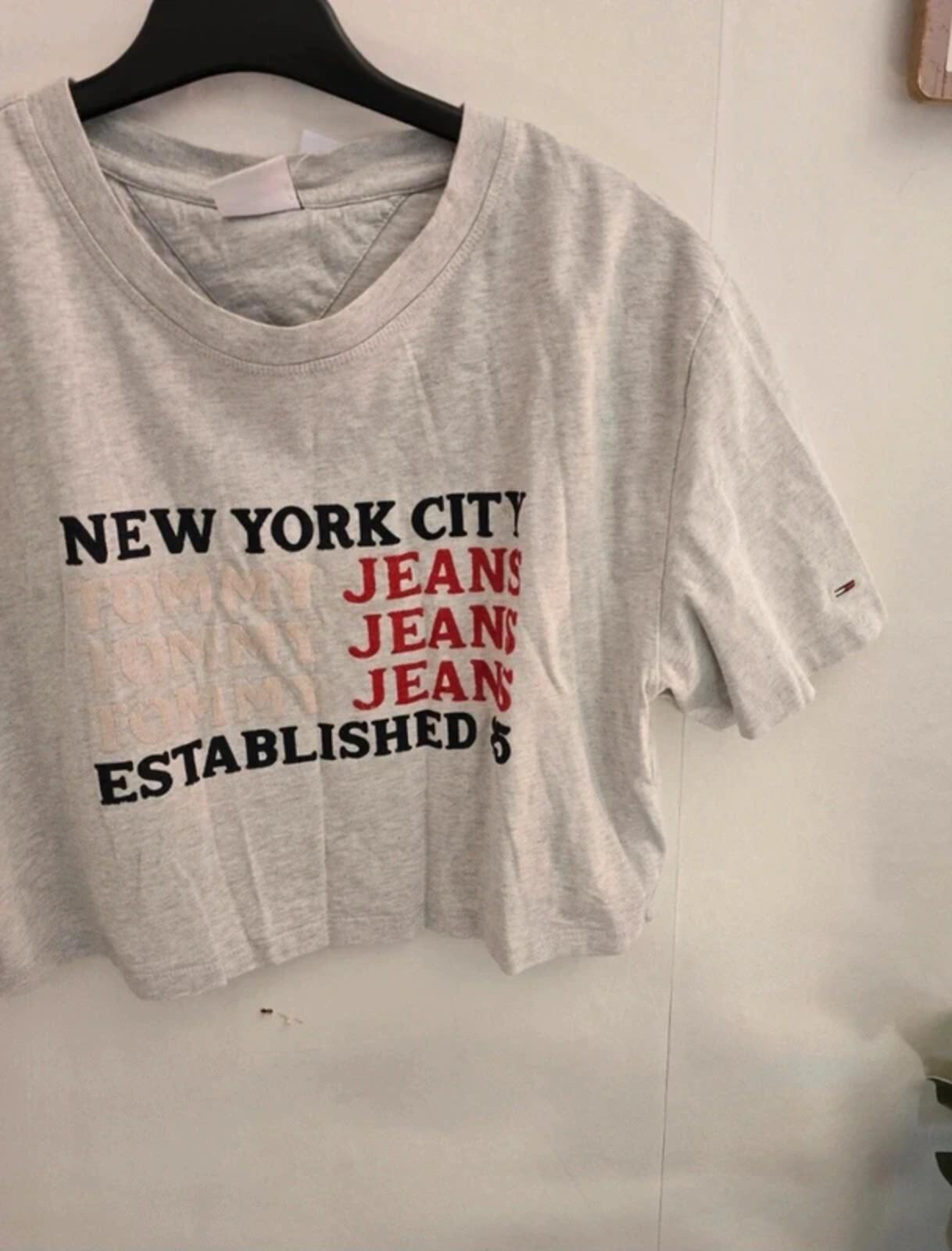 Tommy Jeans Grey Oversized Cropped T-Shirt  L Size 12-14