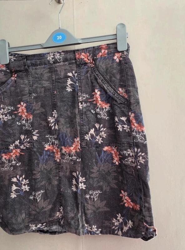 Next Charcoal Grey Floral Linen Blend Knee Length Skirt Size 12 Tall (12T)