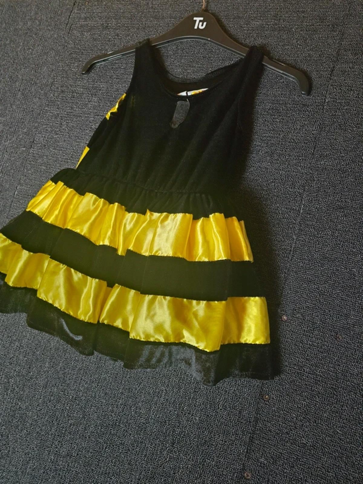Fun of a kind girls bumble bee costume age 3-4years