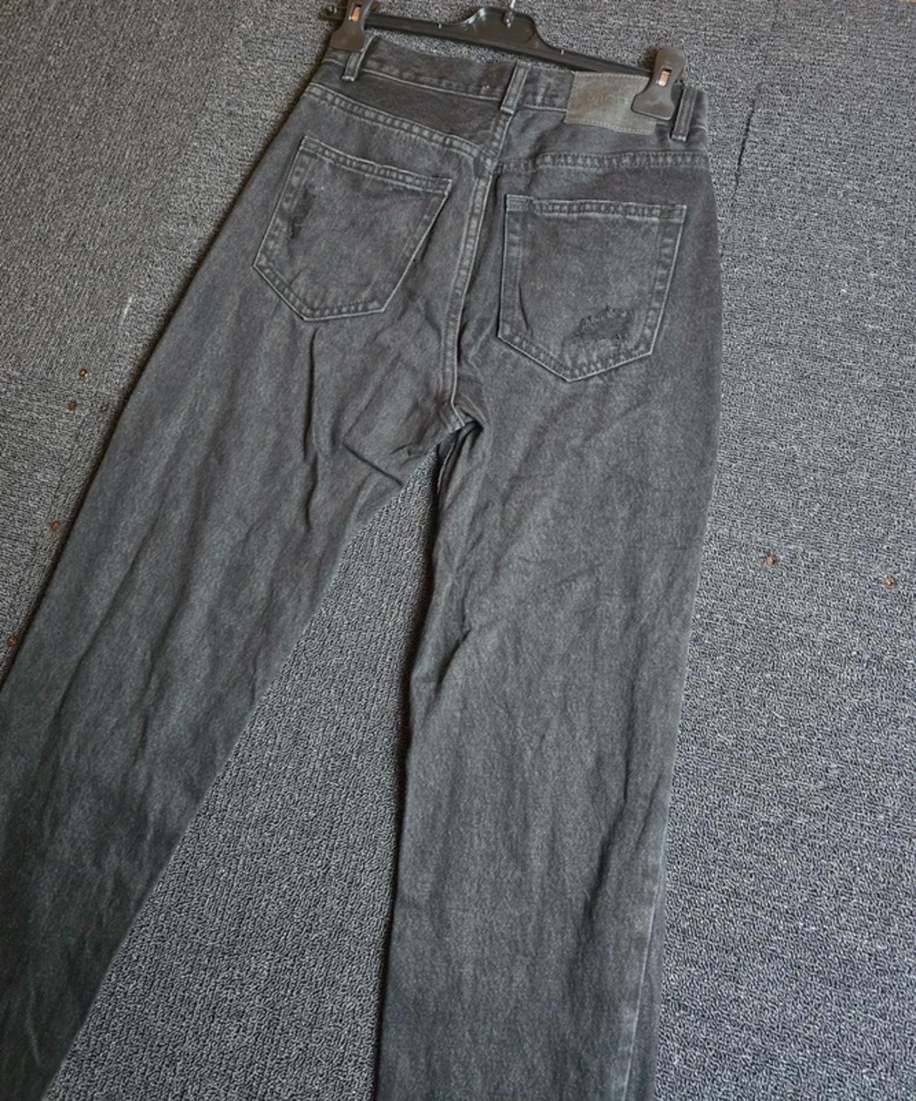 Pull & Bear Black Ripped High Waisted Jeans Size 8 Slim Leg