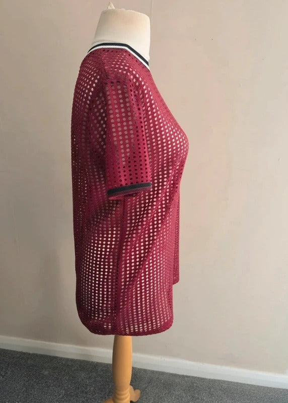Carpe Diem Women's Burgundy Sheer Netted Short-Sleeved T-Shirt Size 10