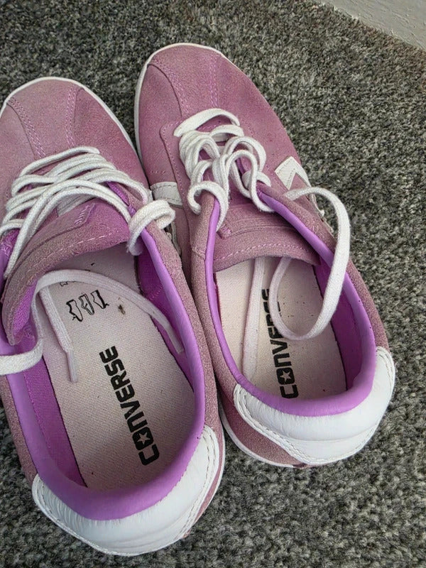 Converse Lilac Low Top Lace Up Canvas Trainers Sneakers Size 4