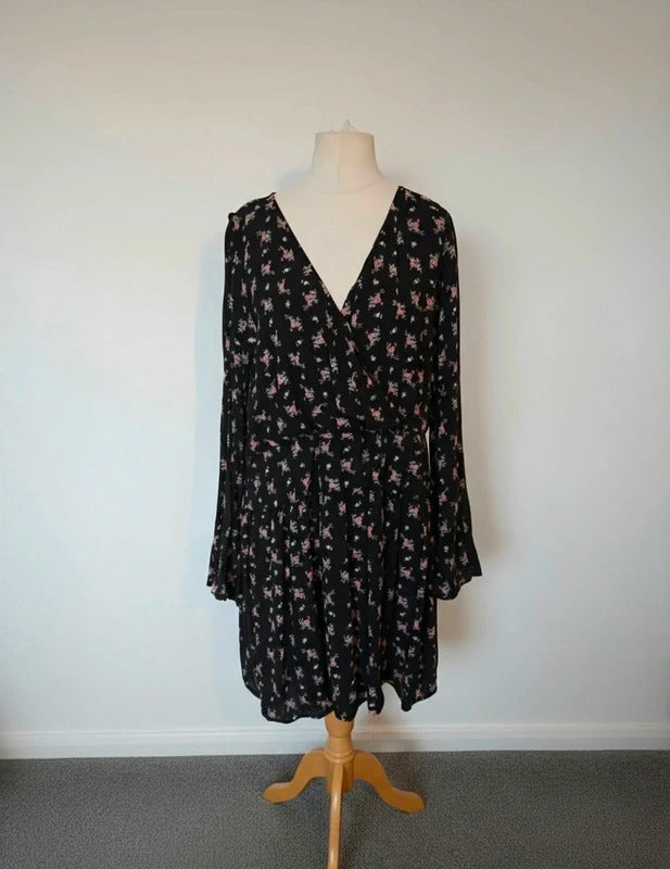 ASOS Black Pink Floral V-Neck Long Sleeve Midi Dress Size 22