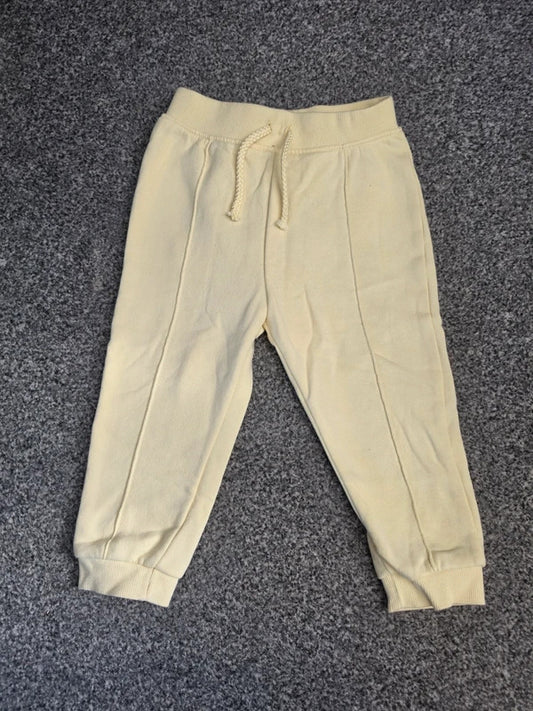 Primark Baby Girls Pastel Light Yellow Cuffed Pintuck Jogging Bottoms Age 18-24 Months
