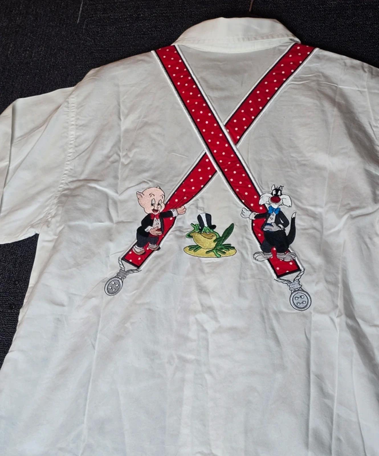 Vtg 90s Warner Bros Studio Store Looney Tunes Embroidered Shirt Small BugsBunny