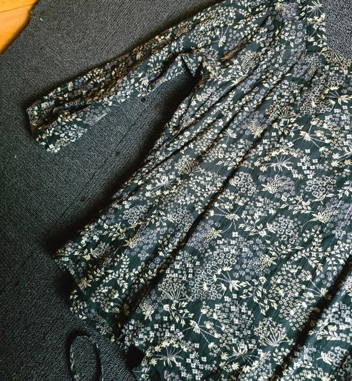 Principles Blouse Black & Brown Size 10/12 Floral Y2k Causal